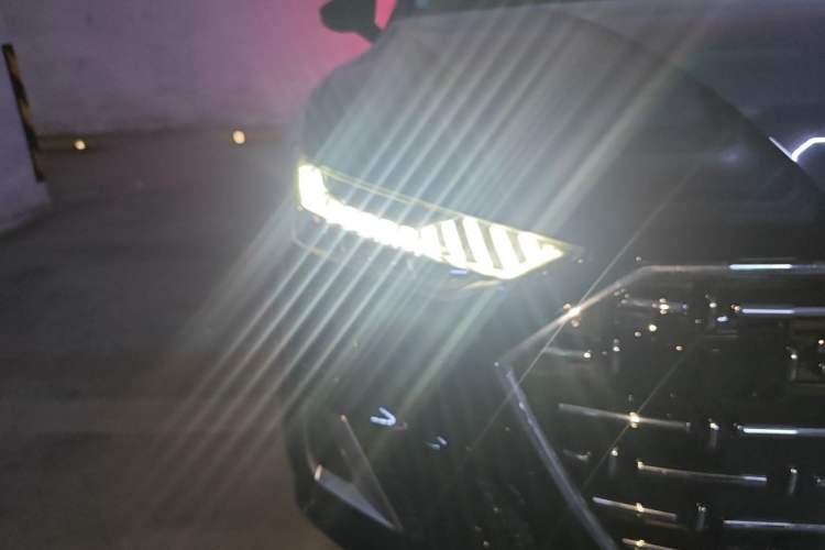 Used Audi A7L 2025 45 TFSI quattro Luxury Edition Right Front Headlight