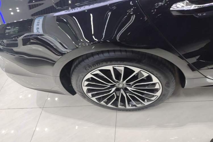Used Audi A7L 2025 45 TFSI Luxury Edition Right Rear Wheel Hub