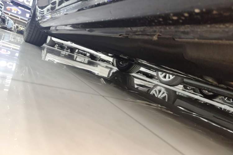 Used Audi A7L 2025 45 TFSI Luxury Edition Right Side Sill