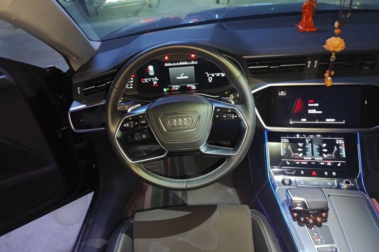 Used Audi A7L 2025 45 TFSI quattro Luxury Edition Steering Wheel