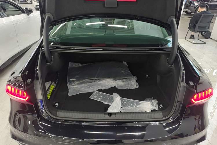 Used Audi A7L 2025 45 TFSI quattro Luxury Edition Trunk