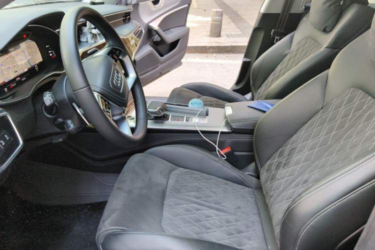 Used Audi A7L 2025 45 TFSI quattro Luxury Edition Left Front Seat