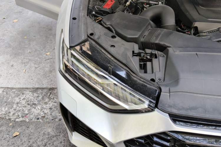 Used Audi A7L 2025 45 TFSI quattro Luxury Edition Right Front Headlight