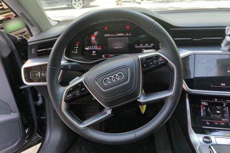 Used Audi A7L 2025 45 TFSI quattro Luxury Edition Steering Wheel