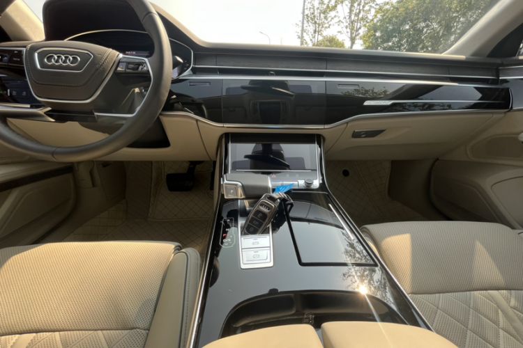 Used Audi A8 2024 A8L 55 TFSI quattro Flagship Model Gear Lever