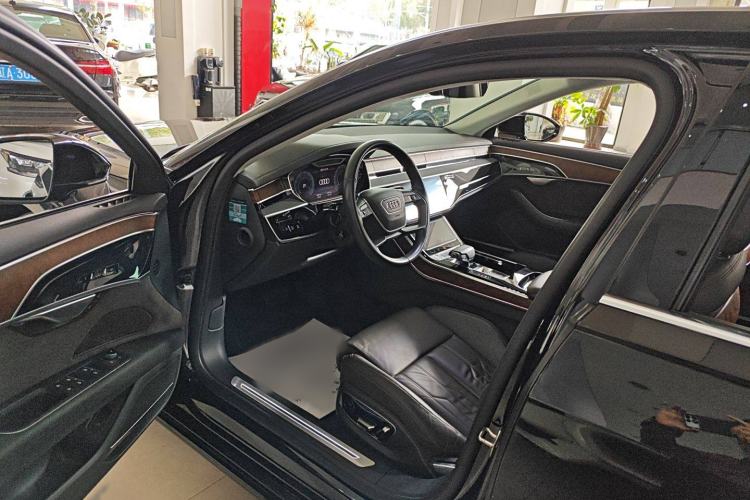 Used Audi A8 2018 A8L 55 TFSI quattro Launch Edition Prestige Model Interior 3