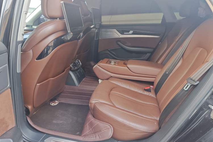 Used Audi A8 2014 A8L 30 FSI Comfort Model Interior 4