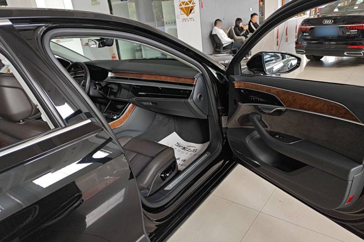 Used Audi A8 2018 A8L 55 TFSI quattro Launch Edition Prestige Model Interior 5