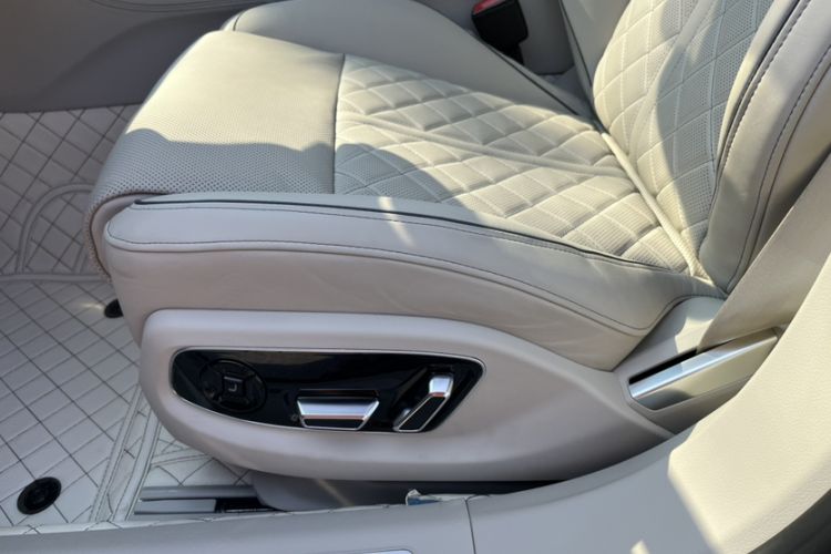 Used Audi A8 2024 A8L 55 TFSI quattro Flagship Model Left Front Seat