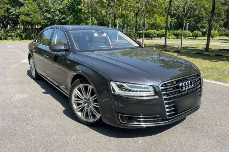 Used Audi A8 2014 A8L 6.3 FSI W12 quattro flagship model Exterior 2