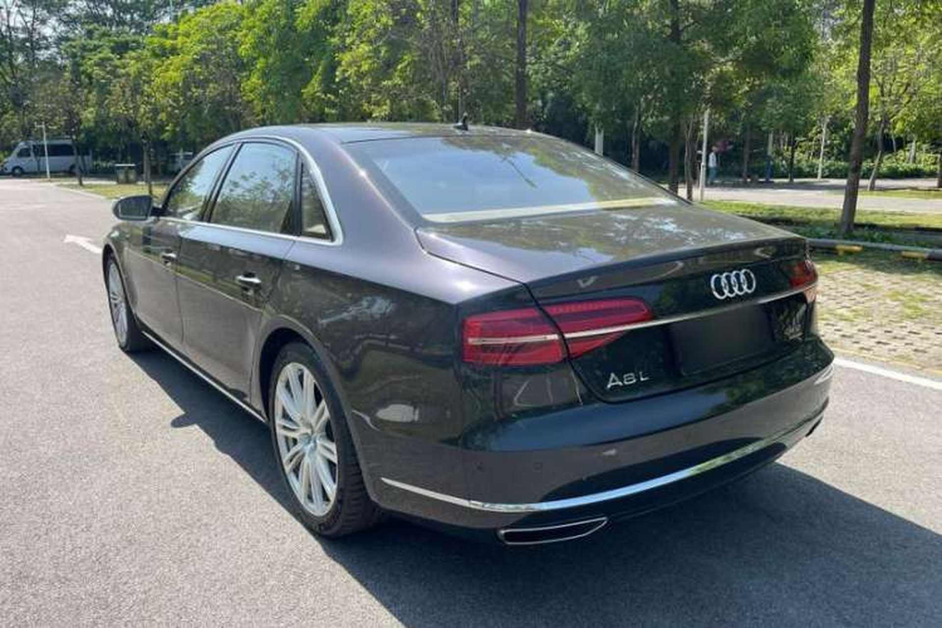Used Audi A8 2014 A8L 6.3 FSI W12 quattro flagship model Exterior 3