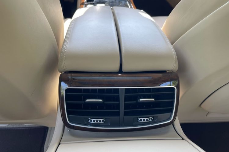 Used Audi A8 2014 A8L 6.3 FSI W12 quattro flagship model Exterior 6