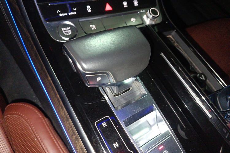 Used Audi A8 2018 A8L 55 TFSI quattro Prestige Edition Gear Lever
