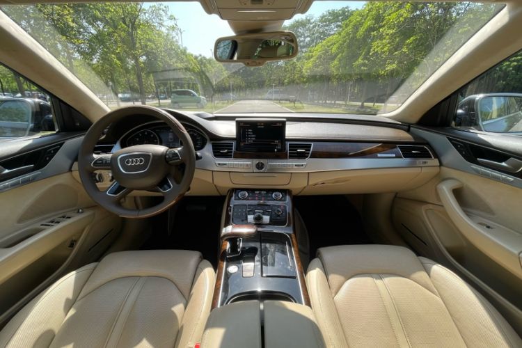 Used Audi A8 2014 A8L 6.3 FSI W12 quattro flagship model Interior 1