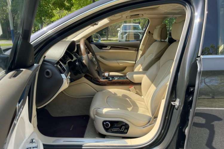 Used Audi A8 2014 A8L 6.3 FSI W12 quattro flagship model Interior 6
