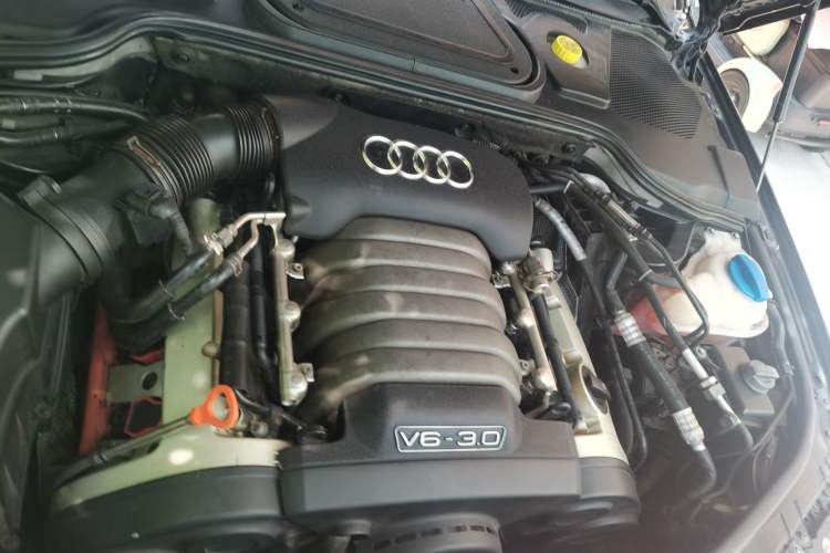 Used Audi A8 2005 A8L 3.0L Engine Bay