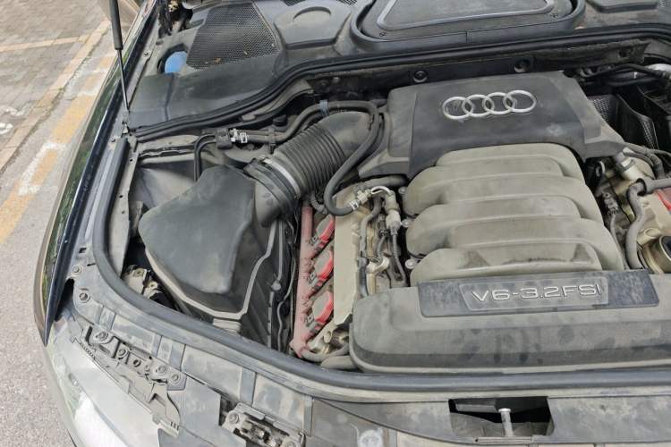 Used Audi A8 2007 A8L 3.2 FSI Standard Model Engine Bay Right