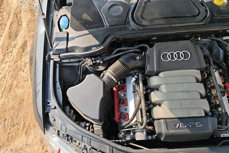 Used Audi A8 2008 A8L 2.8 FSI Standard Model Engine Bay Right