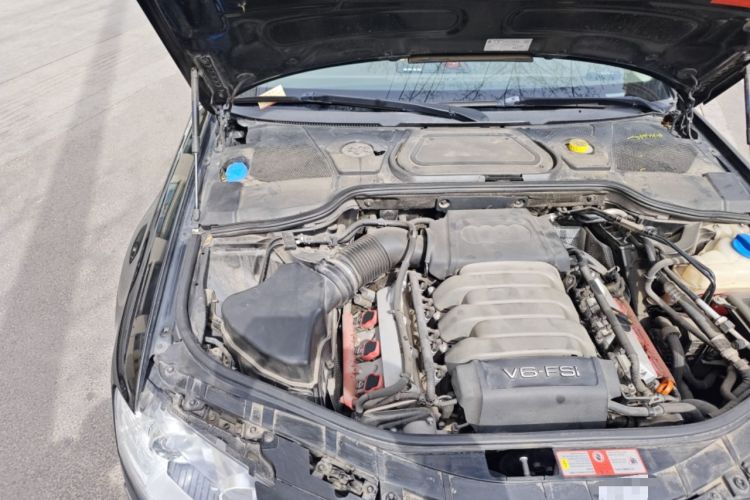 Used Audi A8 2008 A8L 2.8 FSI Standard Model Engine Bay Right
