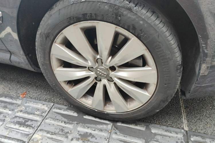 Used Audi A8 2008 A8L 3.2 FSI Standard Model Right Front Wheel Hub