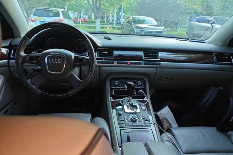 Used Audi A8 2009 A8L 3.0 FSI Luxury Model Center Console
