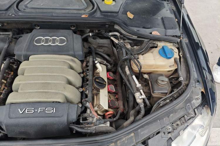 Used Audi A8 2009 A8L 2.8 FSI Standard Model Engine Bay Left