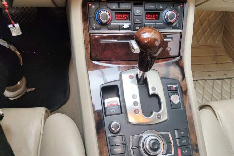 Used Audi A8 2009 A8L 2.8 FSI Standard Model Gear Lever