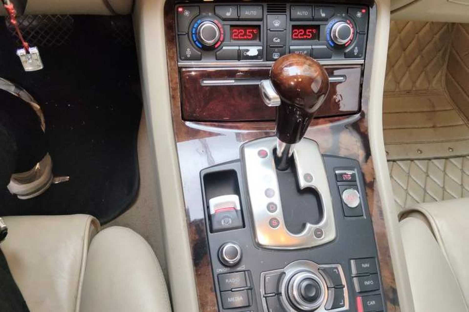 Used Audi A8 2009 A8L 2.8 FSI Standard Model Gear Lever