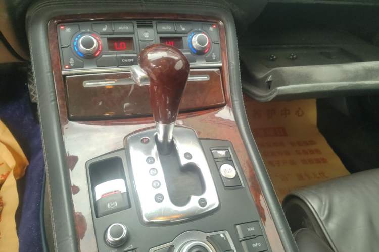Used Audi A8 2009 A8L 2.8 FSI Standard Model Gear Lever