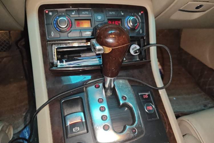 Used Audi A8 2009 A8L 2.8 FSI Standard Model Gear Lever