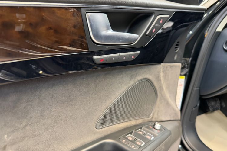 Used Audi A8 2009 A8L 4.2 FSI quattro Prestige Edition Interior 12