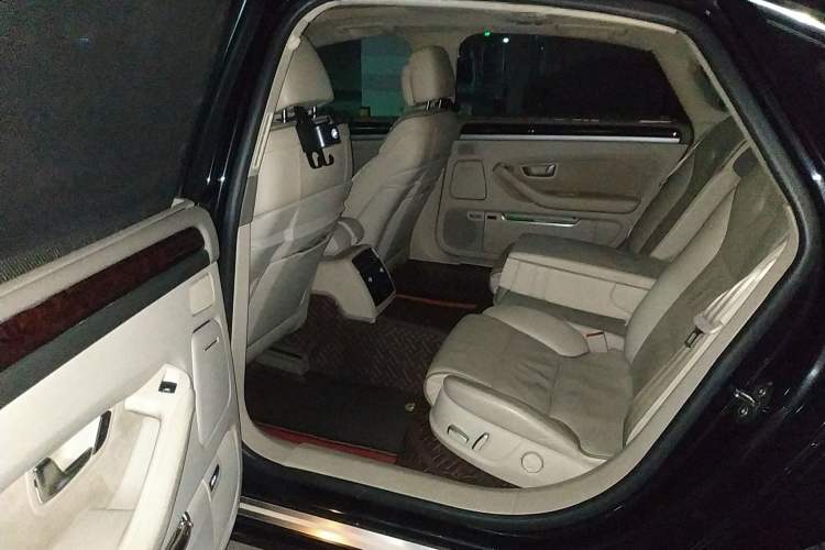 Used Audi A8 2009 A8L 2.8 FSI Standard Model Interior 4