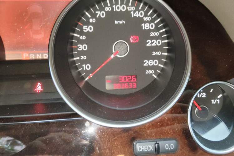 Used Audi A8 2009 A8L 2.8 FSI Standard Model Odometer Close Up