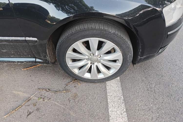 Used Audi A8 2009 A8L 3.0 FSI Luxury Model Right Front Wheel Hub