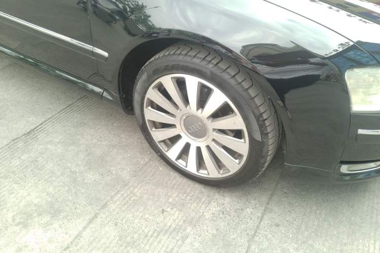 Used Audi A8 2009 A8L 2.8 FSI Standard Model Right Front Wheel Hub