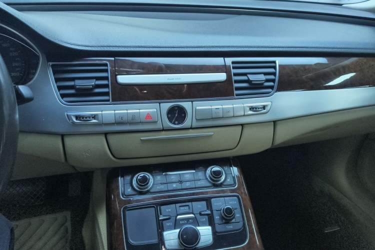 Used Audi A8 2011 A8L 3.0 TFSI quattro Luxury Edition (213kW) Audio And AC Panel