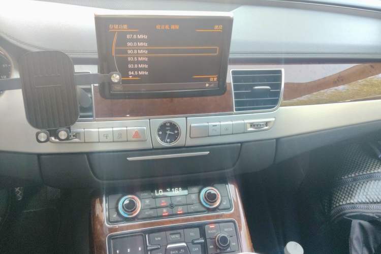 Used Audi A8 2011 A8L 3.0 TFSI quattro Comfort model (245kW) Audio And AC Panel