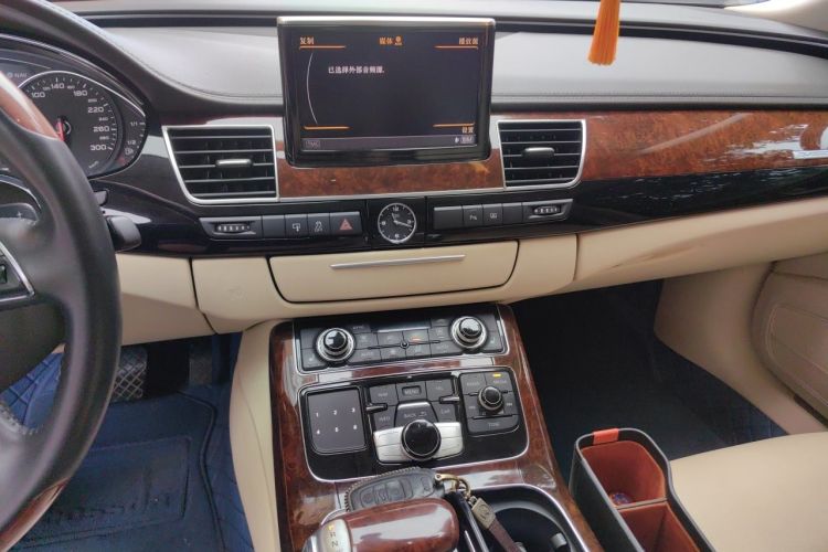 Used Audi A8 2011 A8L 3.0 TFSI quattro Comfort model (213kW) Audio And AC Panel