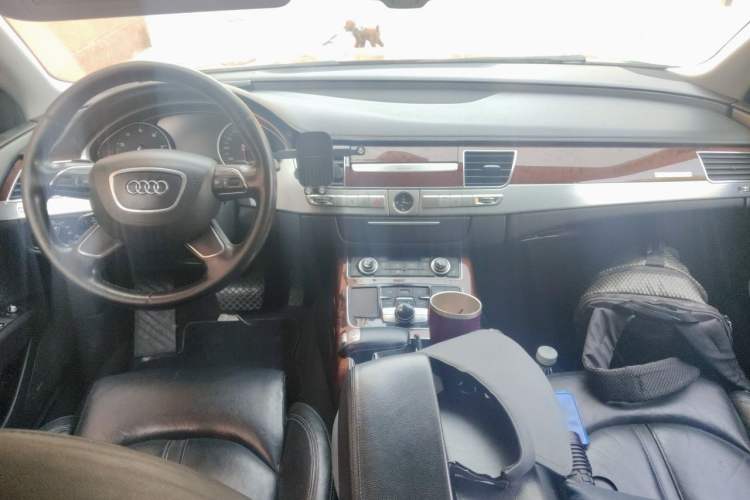 Used Audi A8 2011 A8L 3.0 TFSI quattro Comfort model (245kW) Center Console