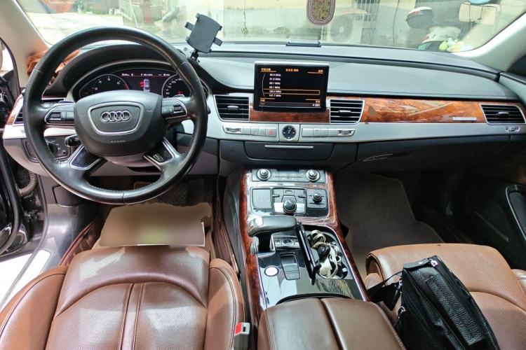 Used Audi A8 2011 A8L 3.0 TFSI quattro Luxury Edition (213kW) Center Console