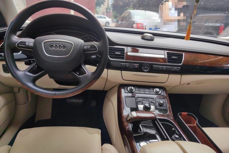 Used Audi A8 2011 A8L 3.0 TFSI quattro Comfort model (213kW) Center Console
