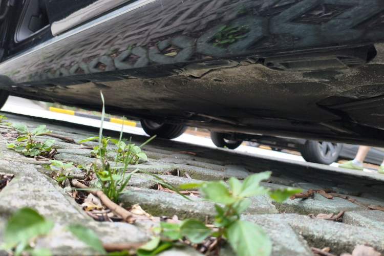 Used Audi A8  Chassis Rear Left