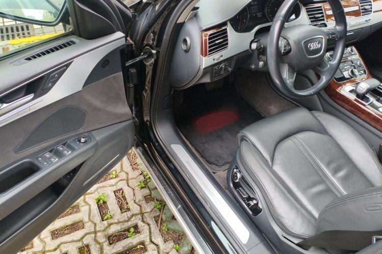 Used Audi A8  Driver Seat