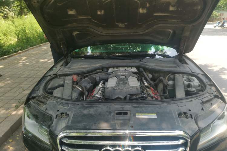 Used Audi A8 2011 A8L 3.0 TFSI quattro Comfort model (245kW) Engine Bay