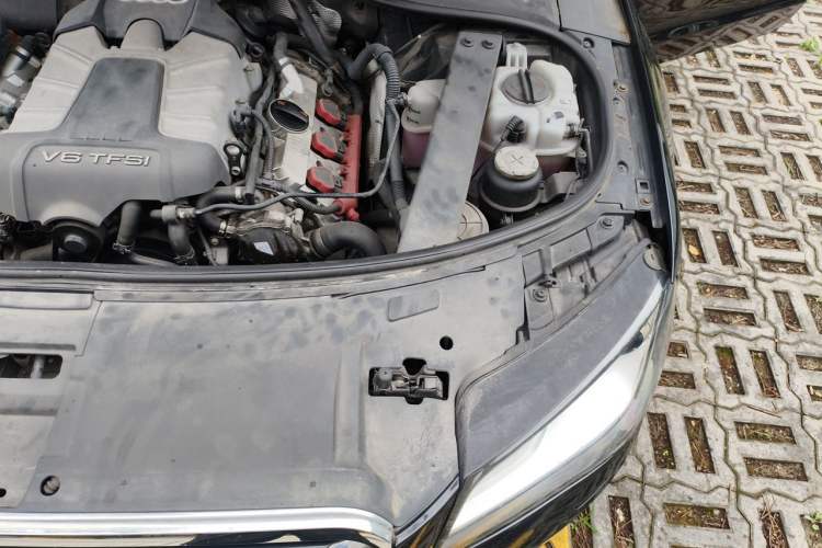 Used Audi A8  Engine Bay Left