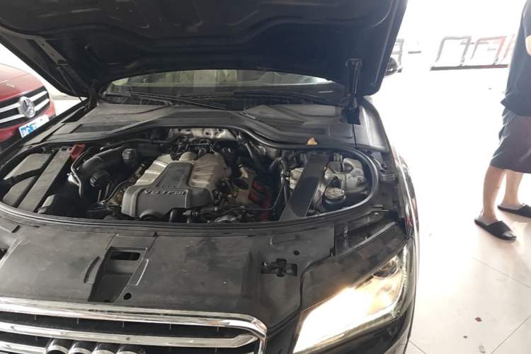 Used Audi A8 2011 A8L 3.0 TFSI quattro Luxury Edition (213kW) Engine Bay Left