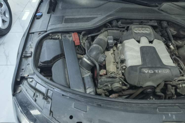 Used Audi A8 2011 A8L 3.0 TFSI quattro Luxury Edition (213kW) Engine Bay Left