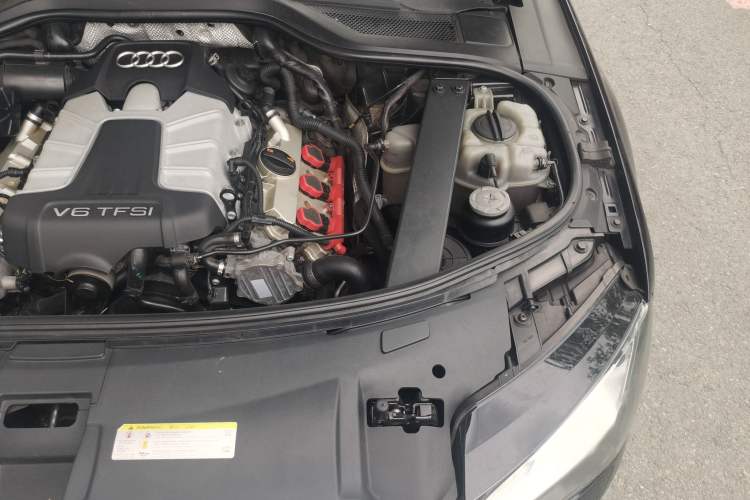 Used Audi A8 2011 A8L 3.0 TFSI quattro Luxury Edition (213kW) Engine Bay Left