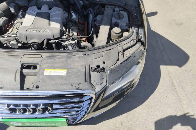 Used Audi A8 2011 A8L 3.0 TFSI quattro Comfort model (213kW) Engine Bay Left