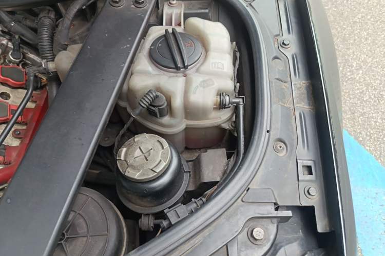 Used Audi A8 2011 A8L 3.0 TFSI quattro Luxury Edition (213kW) Engine Bay Left